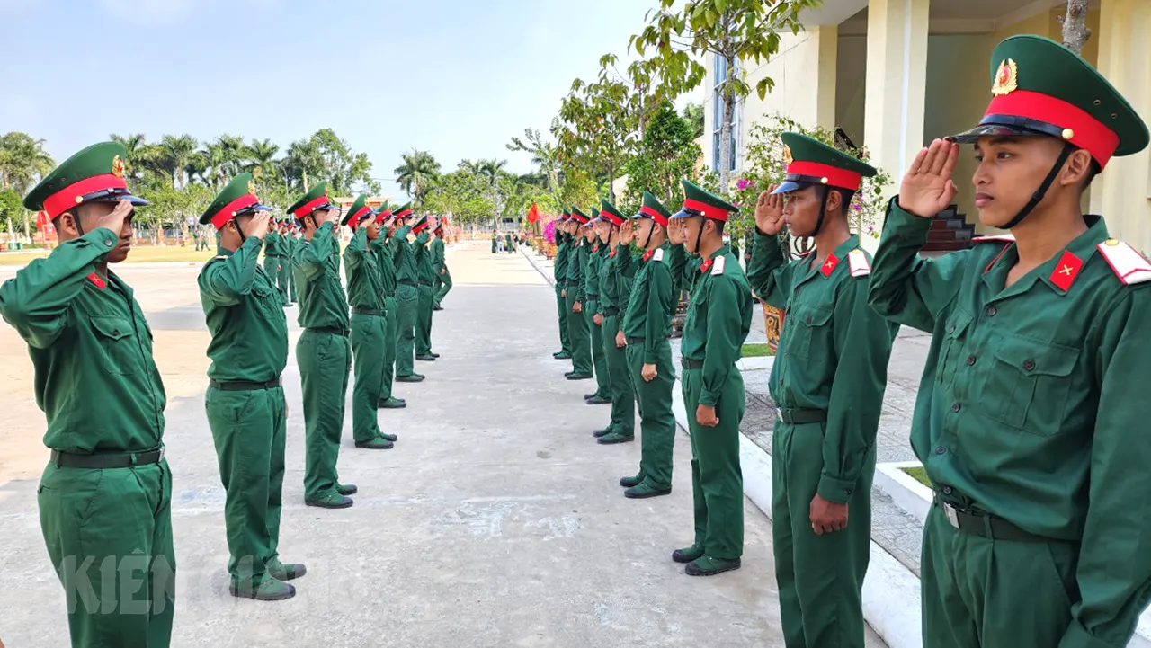 Lực lượng vũ trang tỉnh những ngày đầu thành lập